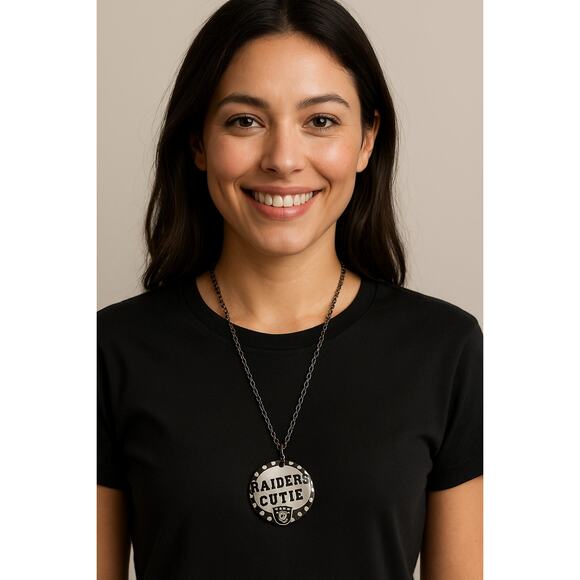 Las Vegas Raiders Cutie Pendant Necklace Black Silver Tone Fan Jewelry - Picture 1 of 6